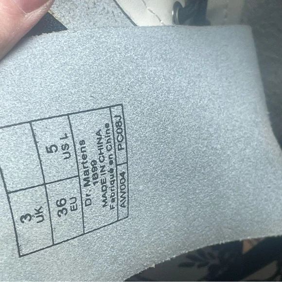 Dr Martens White/Black Flocked Damask 14 Eyelet UK 3 US 5 - Picture 10 of 16